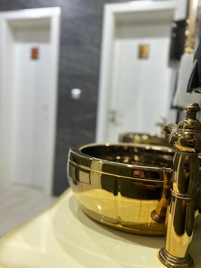 Hotel Palace فليكا كلادوشا المظهر الخارجي الصورة